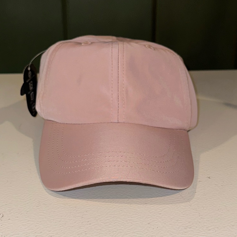 NWT Men’s hat O/S